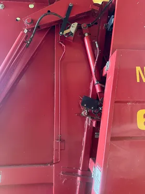 NEW HOLLAND 648 Balers | Penncon Management, LLC (21)