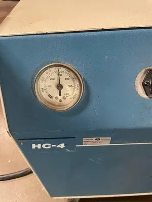 AIR PRODUCTS CRYOGENICS HELIUM VACUUM CRYO COMPRESSOR WATER COOLED HC-4