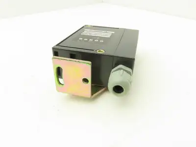 Datalogic RT7-12 Proximity Switch/Sensor 15-275VDC/VAC Load 3A-275VAC