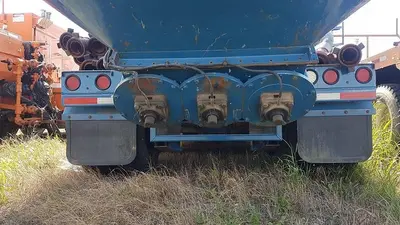 USED 1997 PEERLESS BAKER HUGHES HYDRA FRAC BLENDER TRAILER