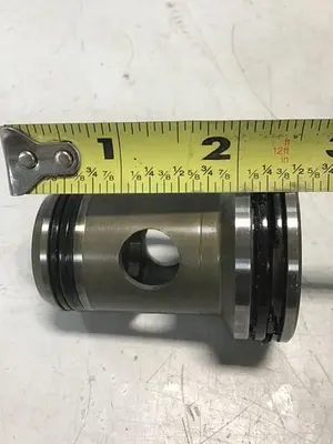 USED VICKERS 25-D10-30