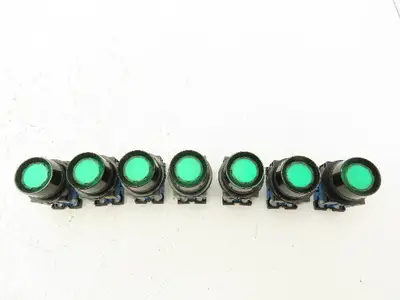 Fuji Electric Green Illuminated Push Button 30mm 600V 10A 30v Bulb Lot of 7