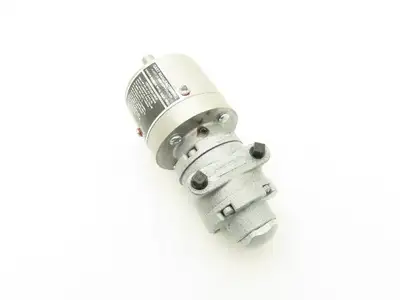 Gast 1UP-NRV-4-GR11 Pneumatic Air Motor 15:1 Gear Ratio 400 RPM 1/3Hp