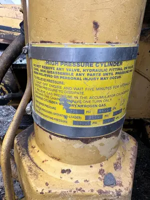 USED 1990 CATERPILLAR 615C