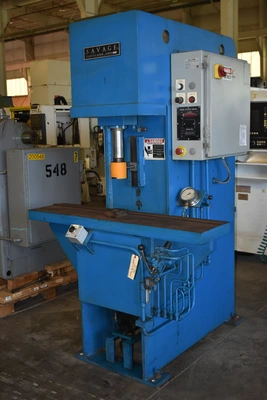 2007 SAVAGE CFS16 Hydraulic Straightening Presses | Mohawk Machinery (1)
