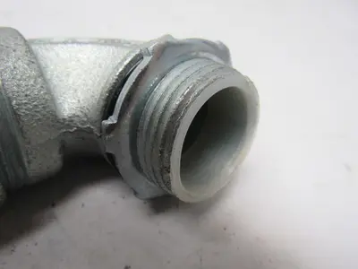 O-Z Gedney 4Q-9100 1" Malleable Iron 90 Degree Liquidtight Connector Lot Of 4