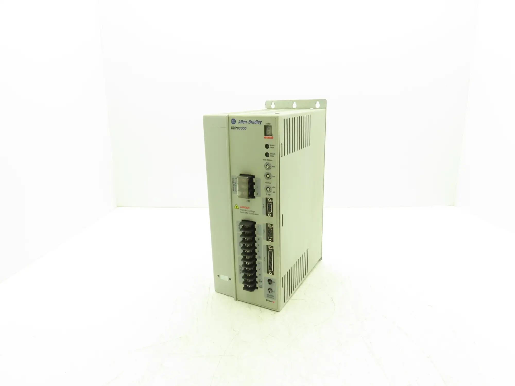 Allen Bradley 2098-DSD-HV050-SE Ultra3000 Servo Drive Module 460V 3Ph Ser B