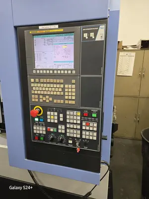 2015 DOOSAN DNM 400 II Vertical Machining Centers | Midstate Machinery (3)