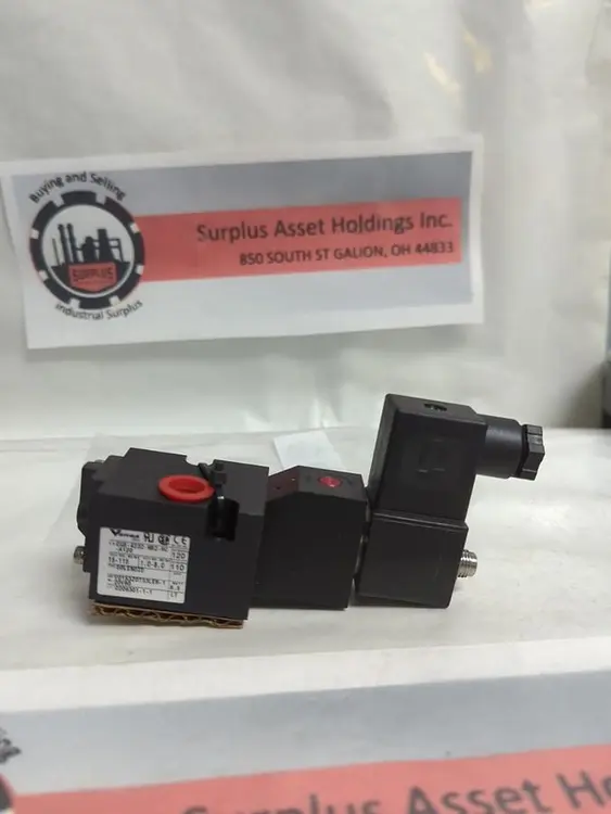 Used VERSA CGS-4232-NB2 Solenoid Valves Ohio US | Surplus Asset Holdings #1312108