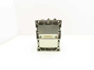 Siemens-Allis CXL40*3E Contactor 135A 600V 3 Pole 120V Coil Model E