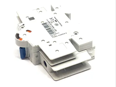 USED ALLEN-BRADLEY MICRO CIRCUIT BREAKER W/ 1489-AMRA3 AUX CONTACT