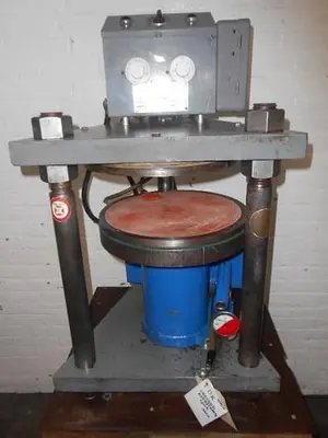 Conley Vulcanizer Press, Model #14, For 9″ & 12″ Molds