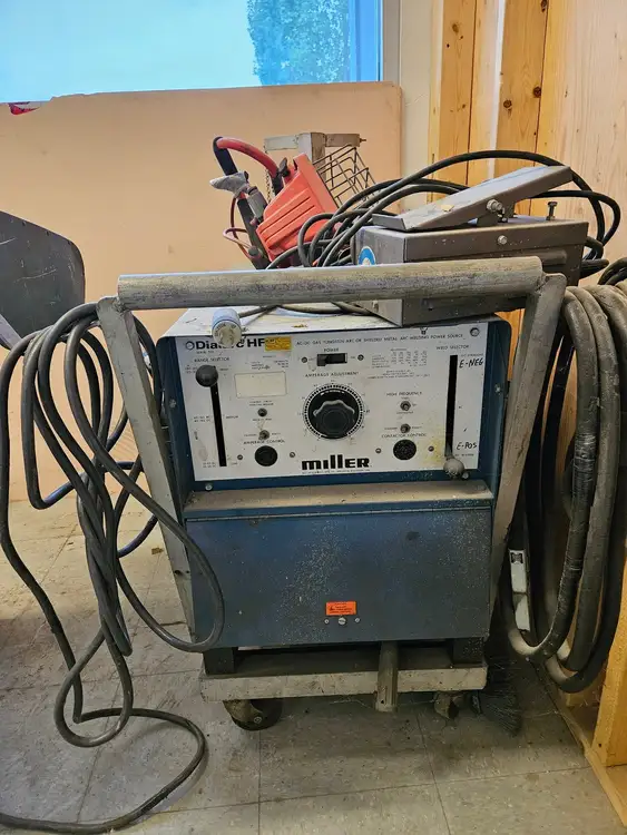 Used MILLER HF Welding Machinery (Other) British Columbia CA | Lenmark #242936