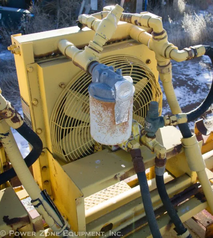 USED YOUNG HYDRAULIC OIL COOLER 274551