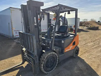 USED 2012 DOOSAN D25S-5