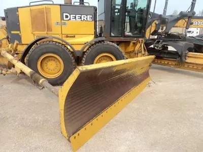 Used 2013 JOHN DEERE 870 GP WITH WING Motor Graders Manitoba CA | Conquest Truck & Auto Sales #1421348