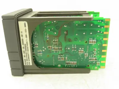 Honeywell UDC3300  Digital Temperature Controller DC330B-K0-000-20-000000-00-0
