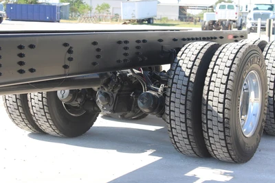 New | in-Stock 2025 WESTERN STAR 47X Cab Chassis trucks Texas US | Roll Off Truck World #1492024