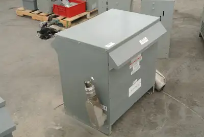 USED 2002 SQUARE D C75T8HCU