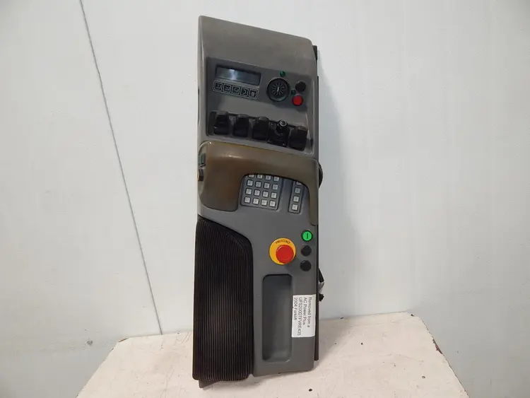 Used _UNKNOWN_ _UNKNOWN_ Automation Control (HMI) Texas US | Aucto #1561612
