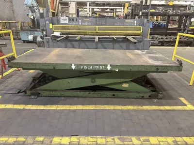 108' X 48" HYDRAULIC LIFT TABLE: STOCK #23555