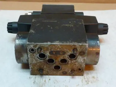USED PARKER D31VW1C456VY40