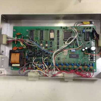 USED ADVANTAGE ELECTRONICS 232100