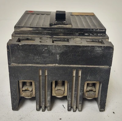 🔥GE Molded Case Circuit Breaker, 20A, 3 Pole