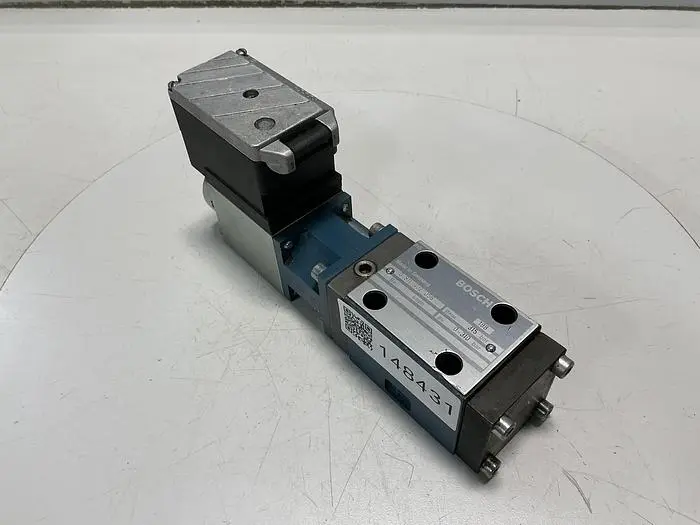 Used BOSCH 0 811 402 058 Valves/Fittings Michigan US | Ideal Machinery #695385