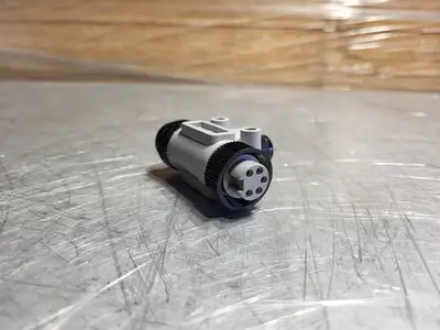 NEW MOLEX 1300390341
