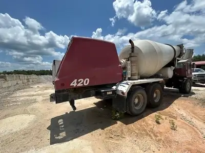 Used 2016 OSHKOSH S2346 Concrete Mixer Trucks Florida US | Big D Heavy Equipment #1556986