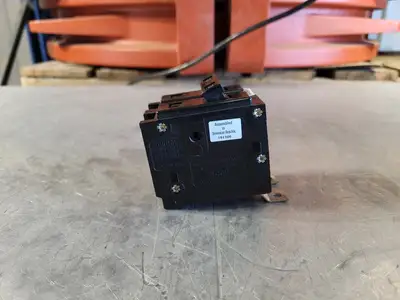 NEW CUTLER-HAMMER BAB2020H