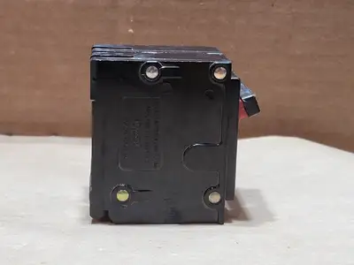Used CUTLER-HAMMER BR220 Switchgears British Columbia CA | Lenmark #835675