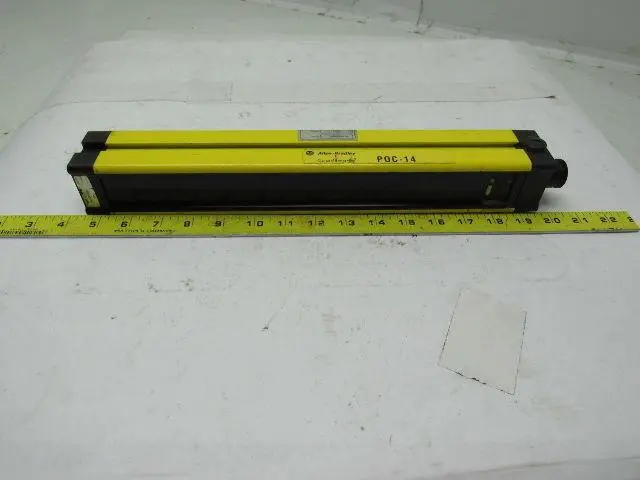 A-B Allen Bradley 440L-T4B0300N POC-14 Safety Light Curtain Transmitter 12"