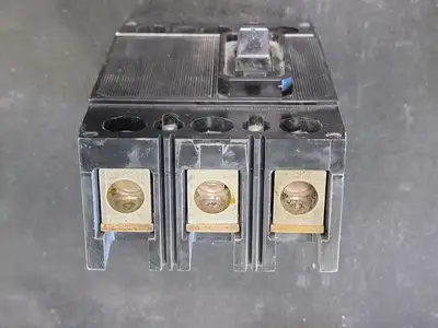 USED SIEMENS QJ23B200