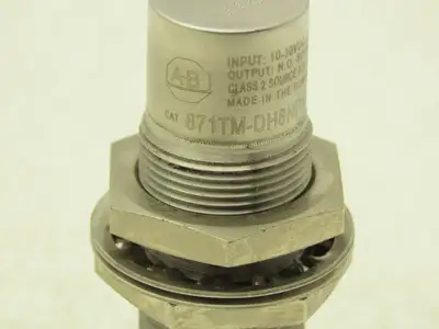 Allen Bradley 871TM-DH8NP18-N4 Proximity Sensor Inductive NO 10-30vdc 200mA