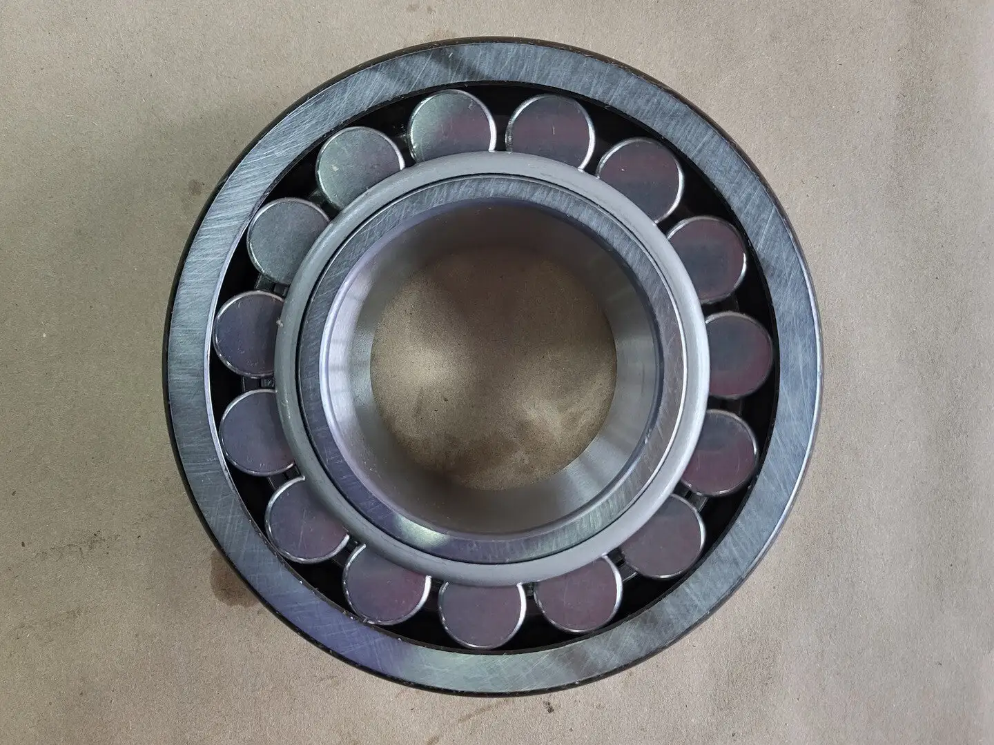 NEW SKF 22313 EK/C3