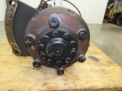 Yale ERC080HDN36SE092EE Forklift Dual-Wheel Front Drive Axle 6 Lug Assembly