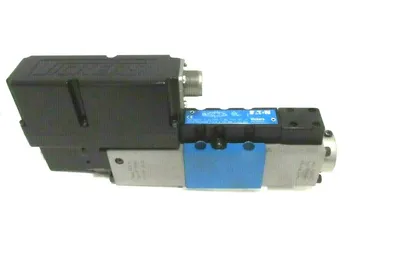 NEW VICKERS KBFDG4V-3-2C20N-Z-M1-PH7-H7-11 PROPORTIONAL VALVE 5995975-001