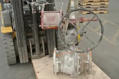 10" Class 150 Control Valve w/ Actuator and Position Indicator MD-82