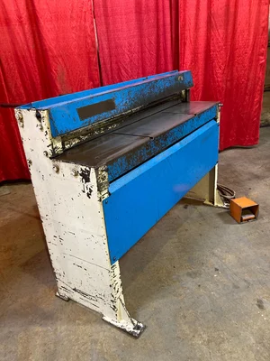 Pre-owned EDWARDS – MINISHEAR, POWER SQUARING SHEAR MODEL 1.6/1250