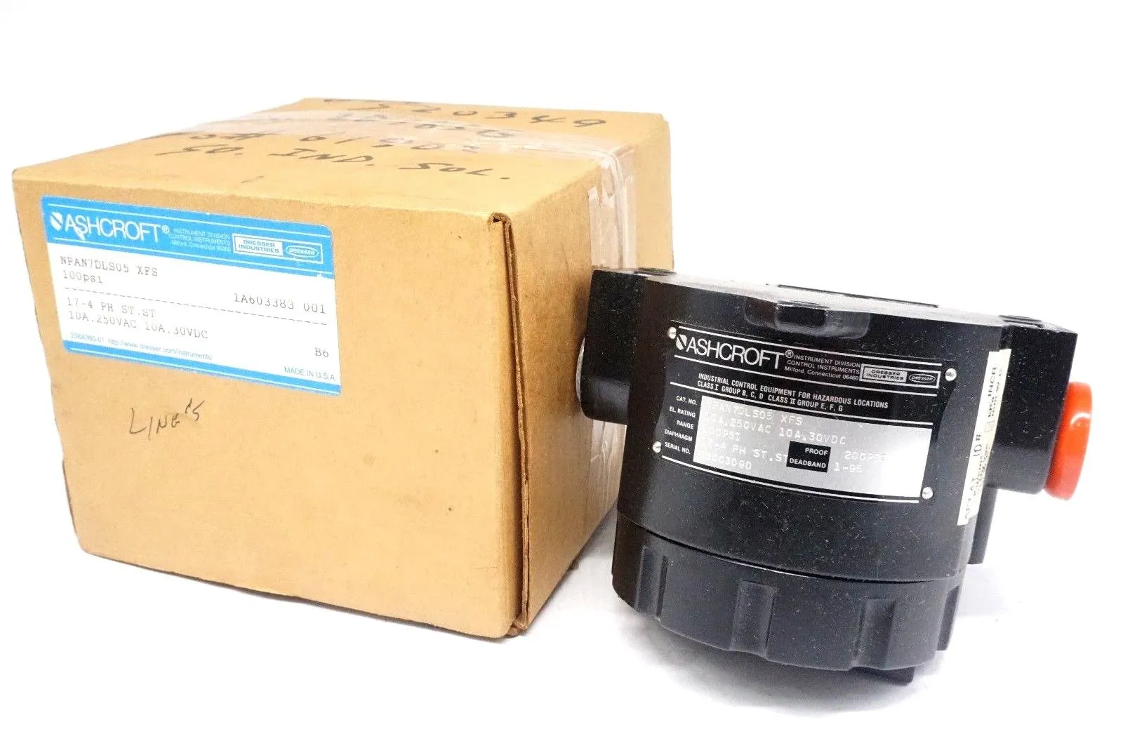 NEW ASHCROFT NPAN7DLS05 PRESSURE SWITCH SERIES XFS 100 PSI 10A ,250VAC 10A,30VDC