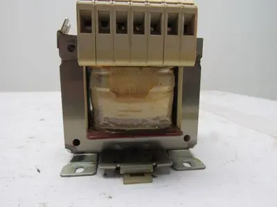 Siemens 4AM3442-8DN00-0EA0 208-550V Pri 24V Sec 50/60Hz 0.1/0.31kVA Transformer