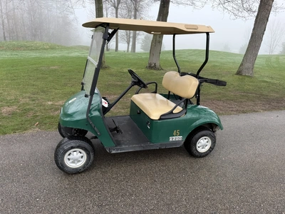 (1) 2017 E-Z-Go golf cart with a Kawasaki gas engine, model 625111G01, does not include Club canopy,...
