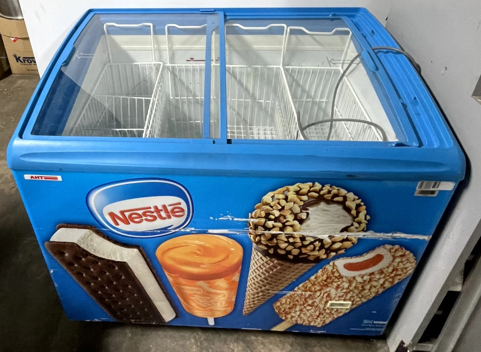72-0466 AHT Rio S 100 Self Contained Chest Freezer