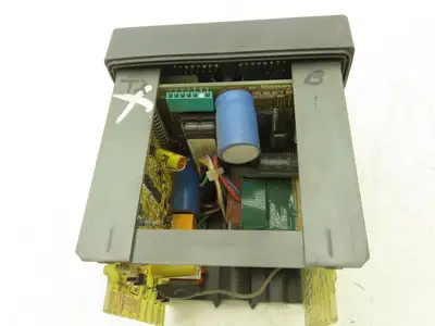 Honeywell UDC2000 Mini-Pro Temperature Controller 120VAC DC200H-0-000-1F000-0