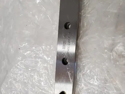 IKO LWLF24 C1 R640 H LINEAR RAIL
