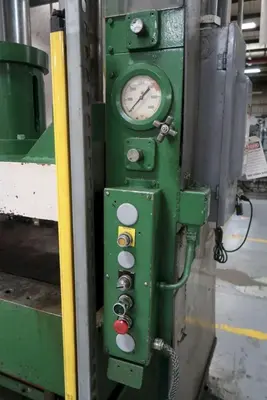 Used N/A MD200-4835 Molding Presses Ohio US | G-2000, Inc. #1258249
