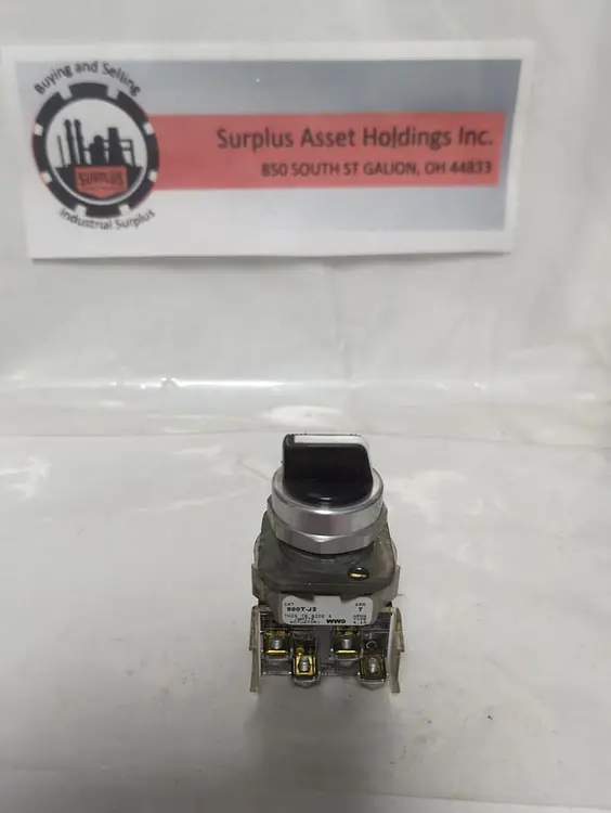 Used ALLEN-BRADLEY 800T-J2 Relays & Switches Ohio US | Surplus Asset Holdings #1553671