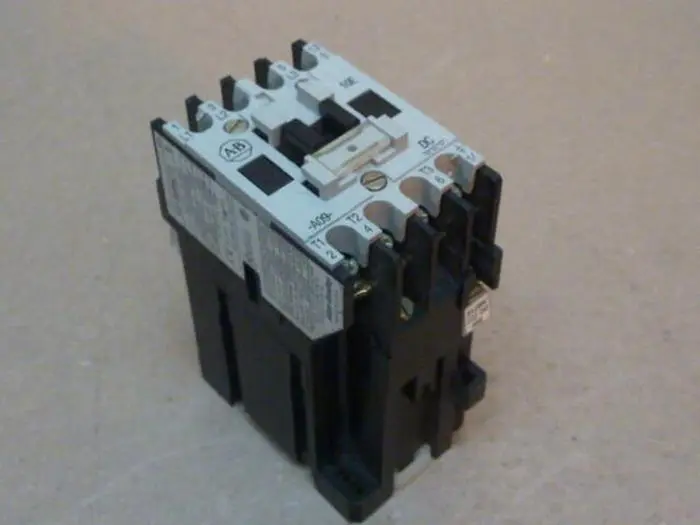 Used ALLEN BRADLEY 100-A09NZ.3 SER B PLC Contactors | Ideal Machinery #621265